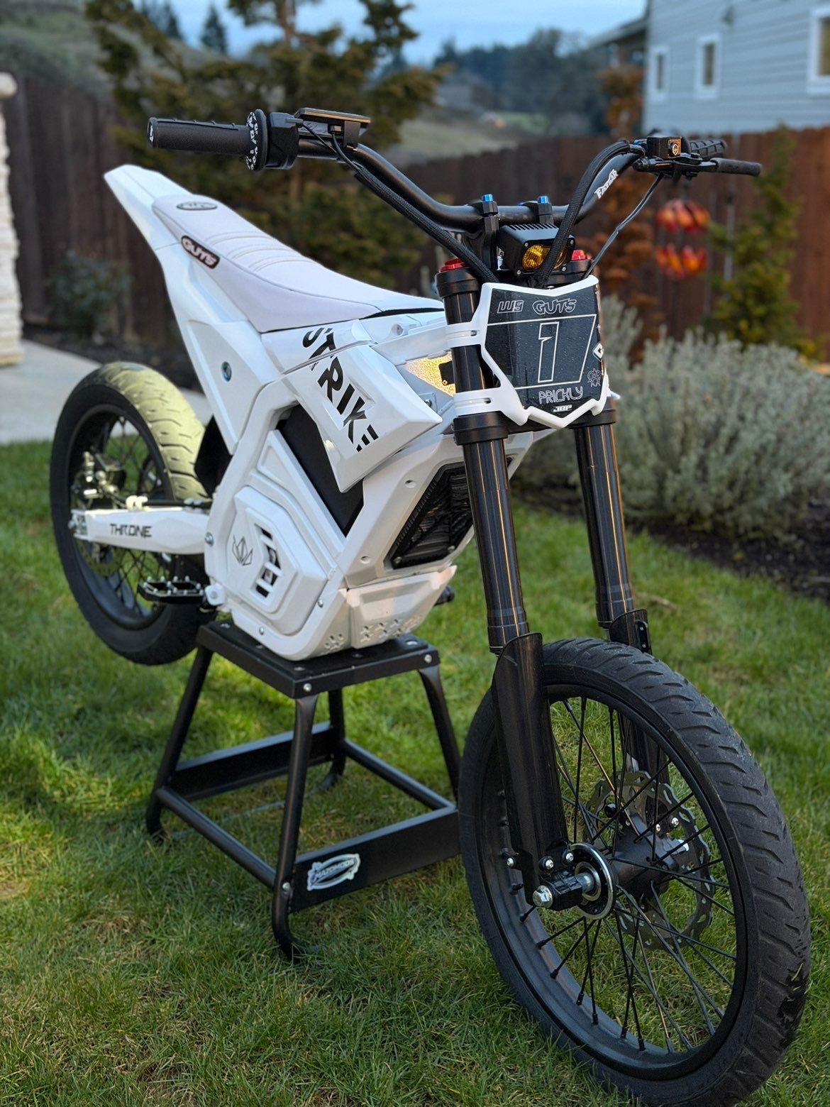 Yozma - Heybike - Tuttio Supermoto Tires